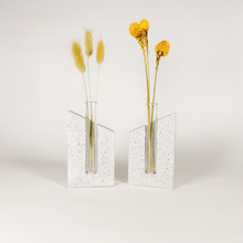 Load image into Gallery viewer, Concrete Bookend Vases